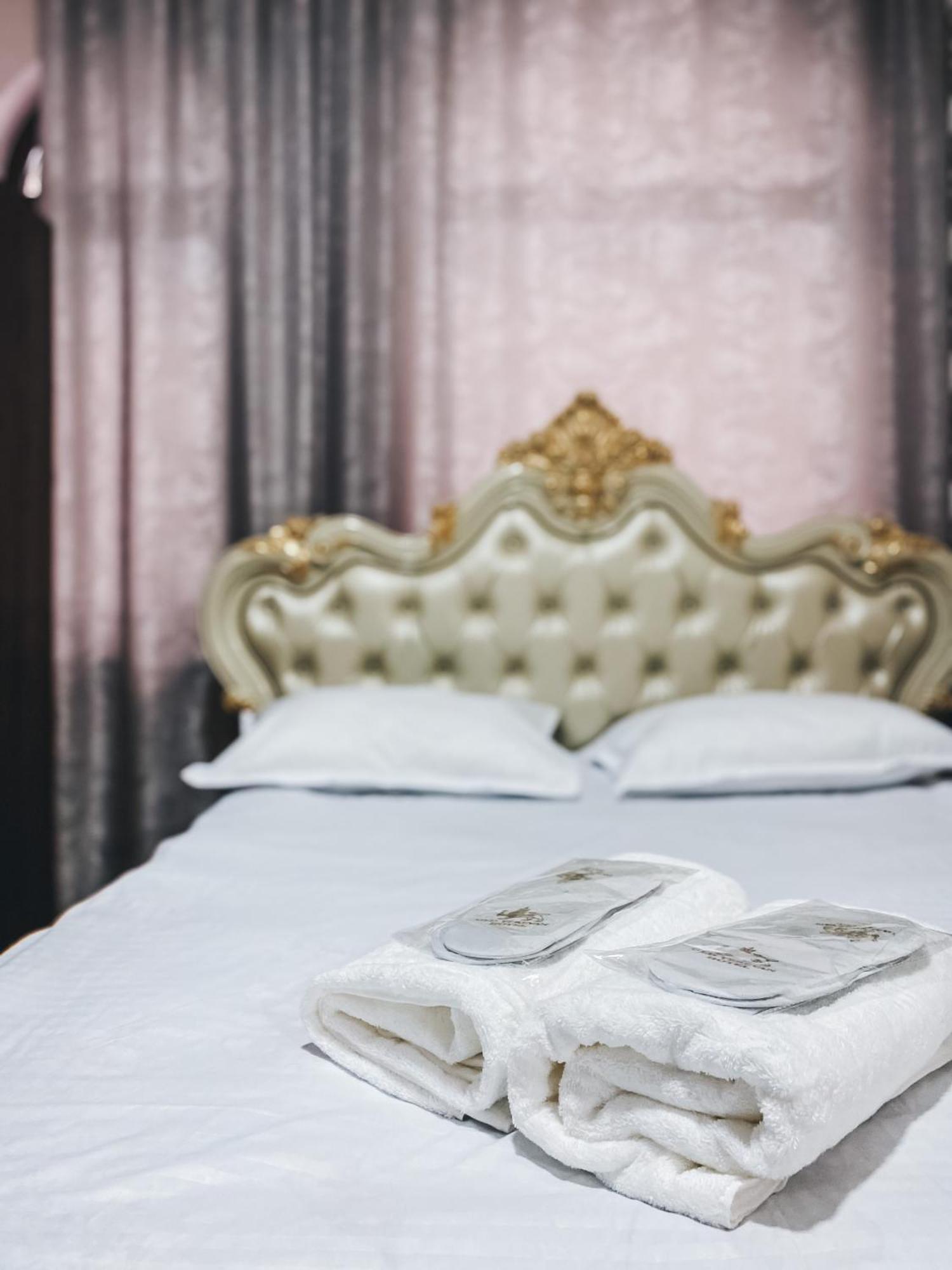 Yerevan Hotel Buitenkant foto