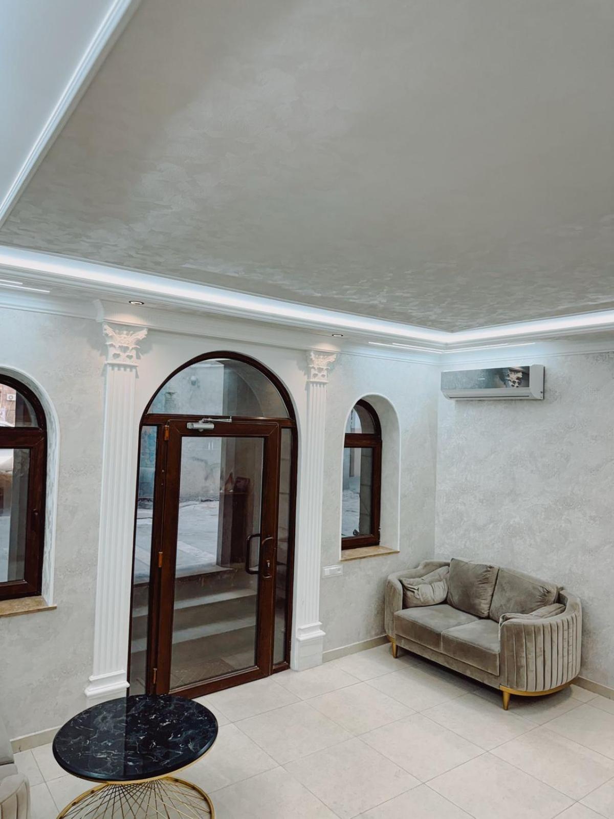 Yerevan Hotel Buitenkant foto